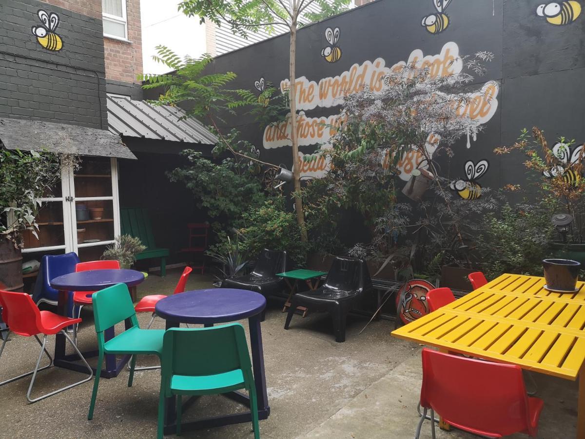 Igloo Hybrid Hostel Nottingham Exterior foto